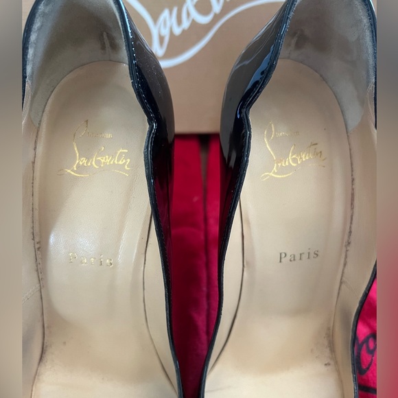 Christian Laboutin Hot Chick - 100mm heel -black patent - rarely worn - Picture 4 of 8